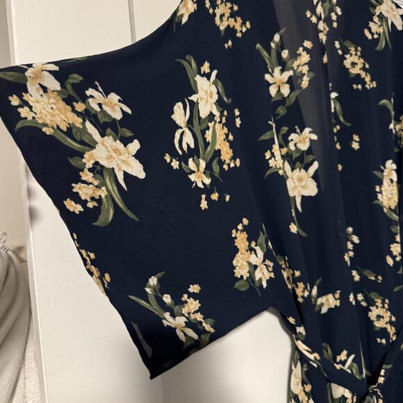 REFORMATION Winslow Dress in Yolanda - Picture 3 of 6